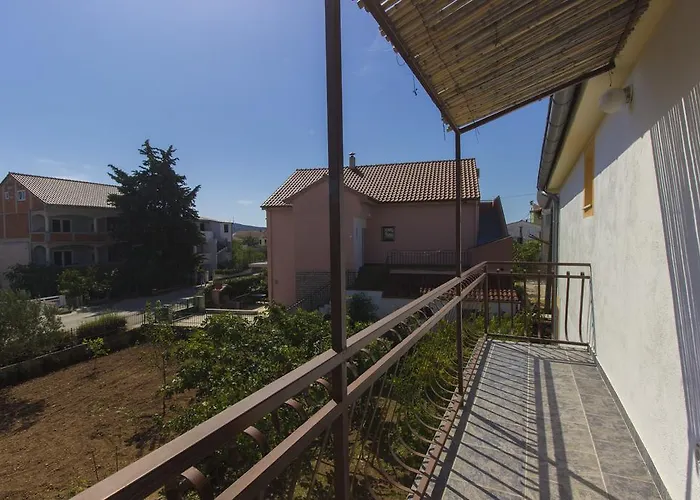 Apartment Mare Pirovac